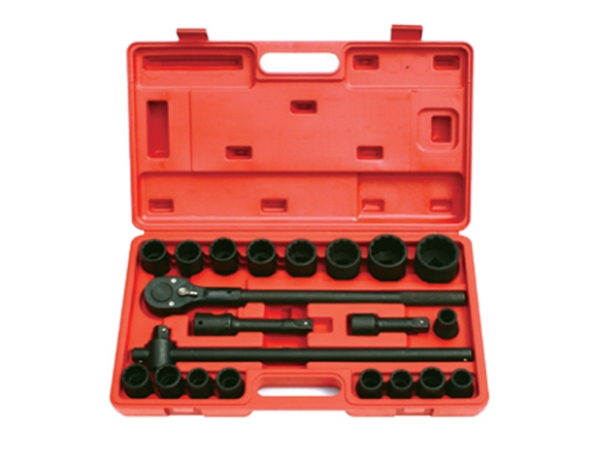 Heavy duty socket